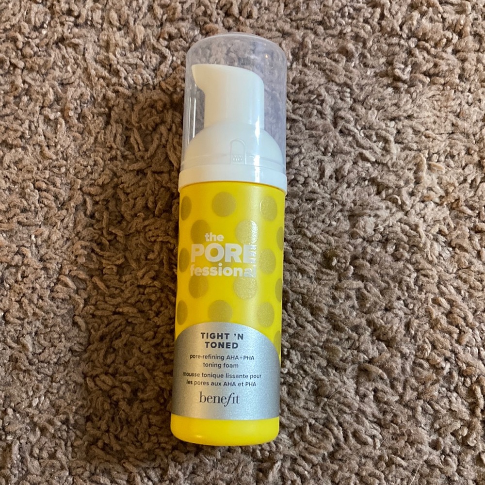 Benefit cosmetics tight ‘N toned refining aha+pha toning foam